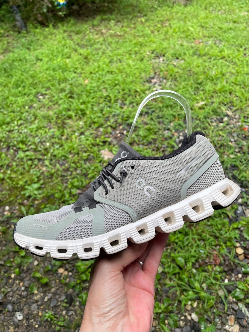 On Cloud 5 Running Shoes Size 7 Woman’s